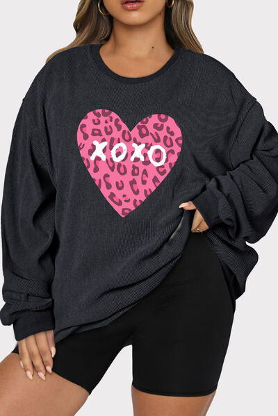 Plus Size XOXO Graphic Heart Sweatshirt