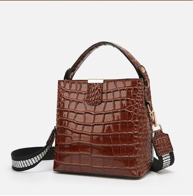 Alligator Pattern Crossbody Bag - IBADDIE