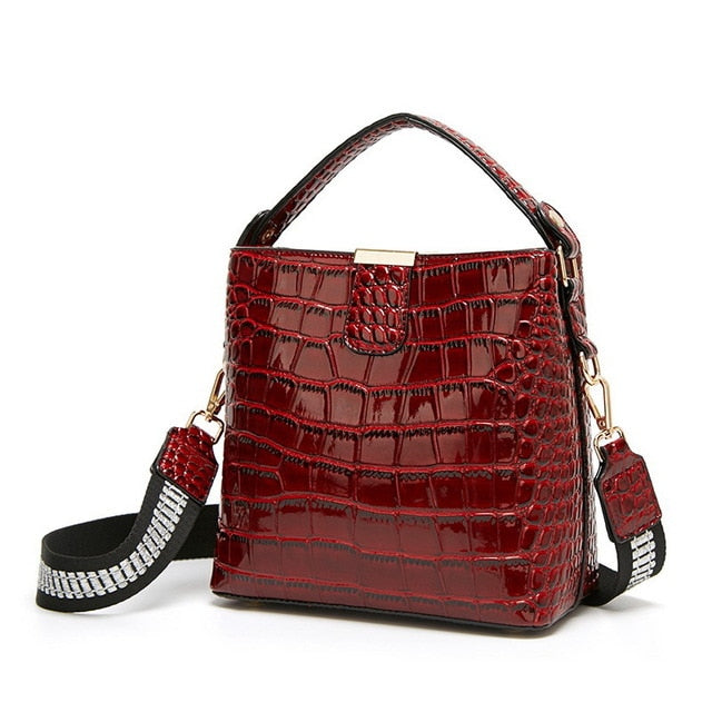 Alligator Pattern Crossbody Bag - IBADDIE