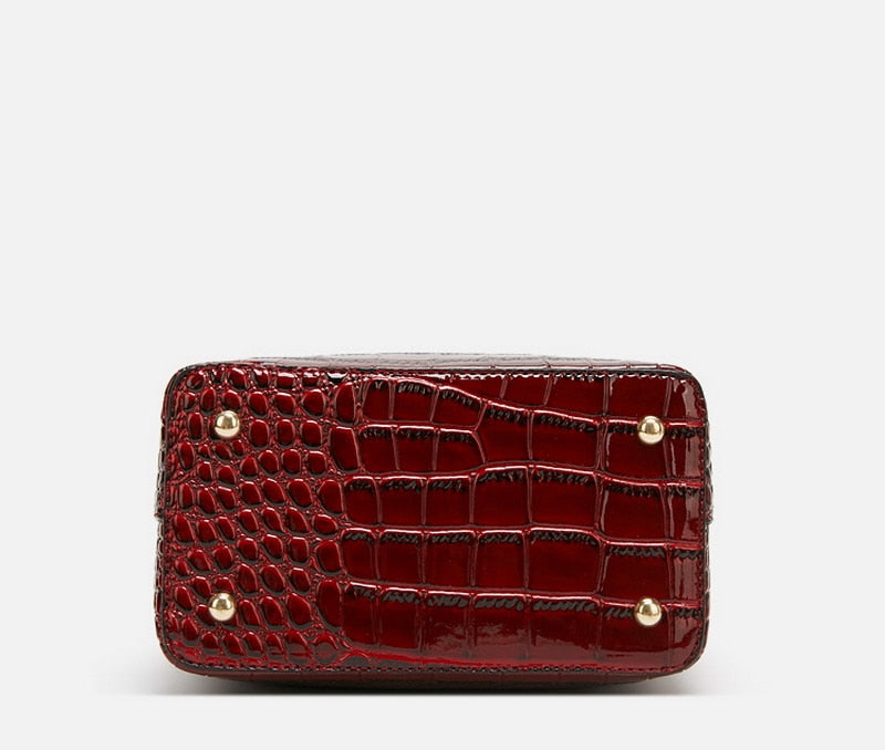 Alligator Pattern Crossbody Bag - IBADDIE